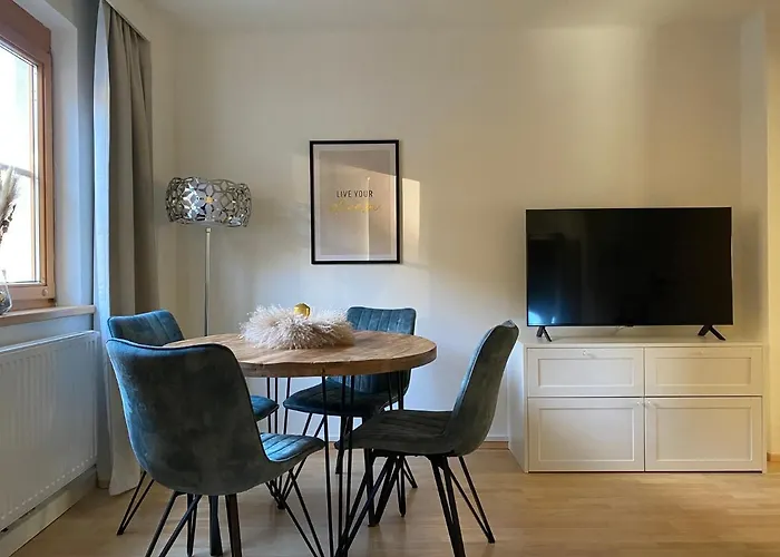 Gemütliche Mit Gartenblick *