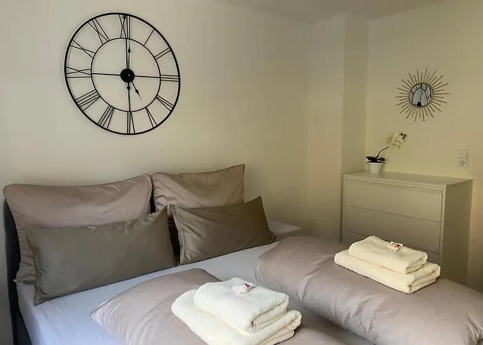 Gemütliche Mit Gartenblick *